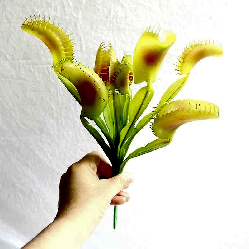 Lifelike Artificial Venus Flytrap Plant