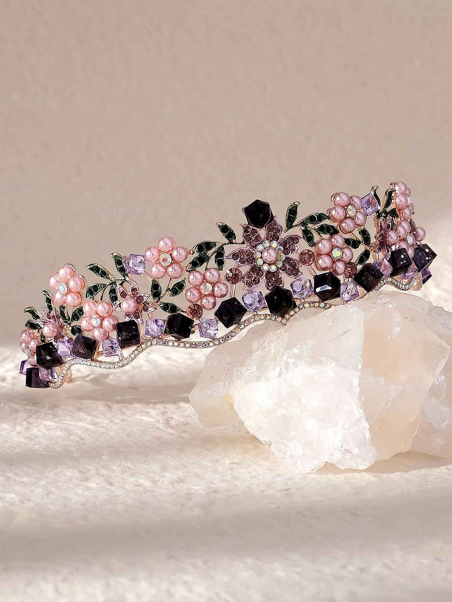 Handcrafted Finally, a Bridal Crown That Looks Expensive Without the Price Tag — Baroque ... - View 8 of 15 | BigMoetsy